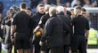 V únorovém zápase proti Burnley se kouč Tottenhamu dostal do slovního konfliktu s rozhodčím Mikem Deanem. Teď ho čeká trest.