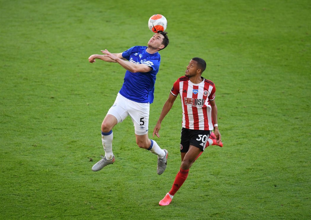 Fotbalisté Sheffieldu ztratili v Premier League prohrou s Evertonem šanci na šesté místo a postup do Evropské ligy.