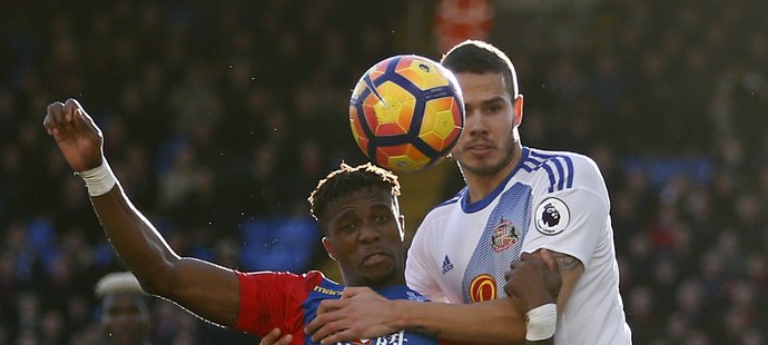 Sunderland proti Crystal Palace nastřílel všechny čtyři góly do poločasu. Smolař Rodwell střídal ve druhé půli