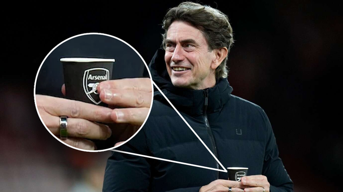 Na tomto snímku je něco špatně. Kouč Tottenhamu se rozčílil: Opravdu stupidní! Na tomto snímku je něco špatně. Kouč Tottenhamu se rozčílil: Opravdu stupidní!