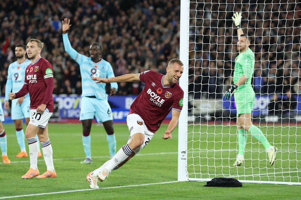 West Ham - Burnley 3:2. Žolík Souček svým 38. gólem vyrovnal rekord Bergera West Ham - Burnley 3:2. Žolík Souček svým 38. gólem vyrovnal rekord Bergera