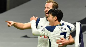 Liverpool sfoukl Wolves. V čele zůstal o skóre Tottenham, Arsenal přehrál 2:0