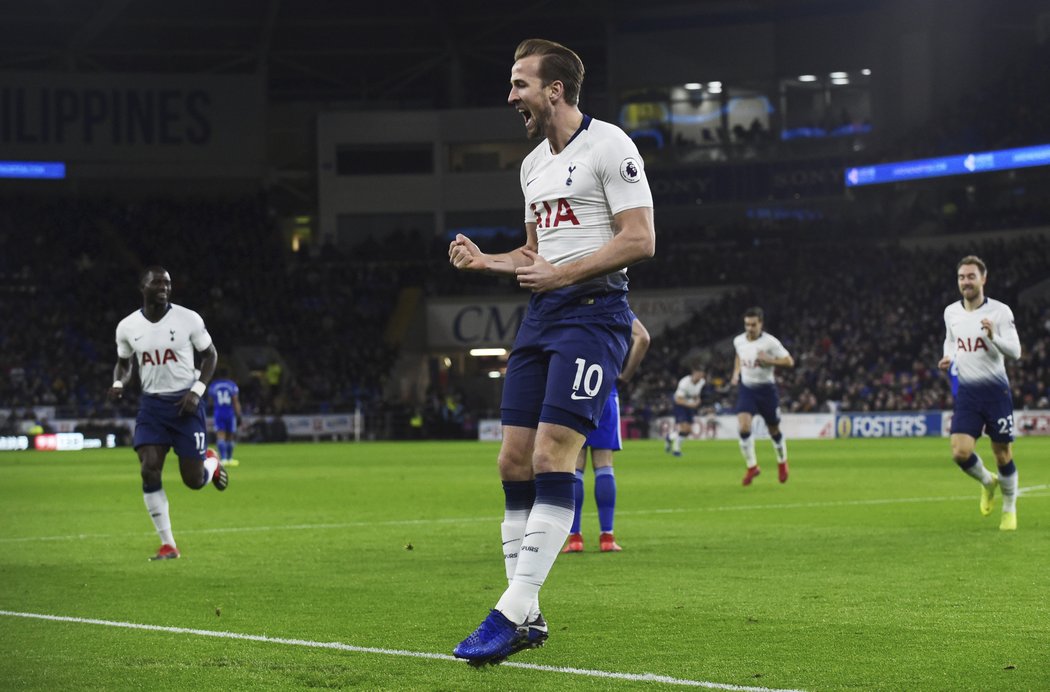 Harry Kane načal demolici Cardfiffu