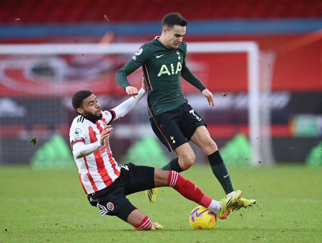 Fotbalisté Tottenhamu zvítězili na hřišti Sheffieldu 3:1, venku naplno bodovali po čtyřech zápasech.