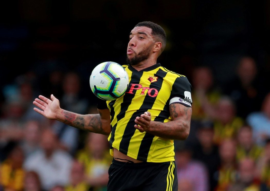 Útočník Watfordu Troy Deeney během utkání s Manchesterem United