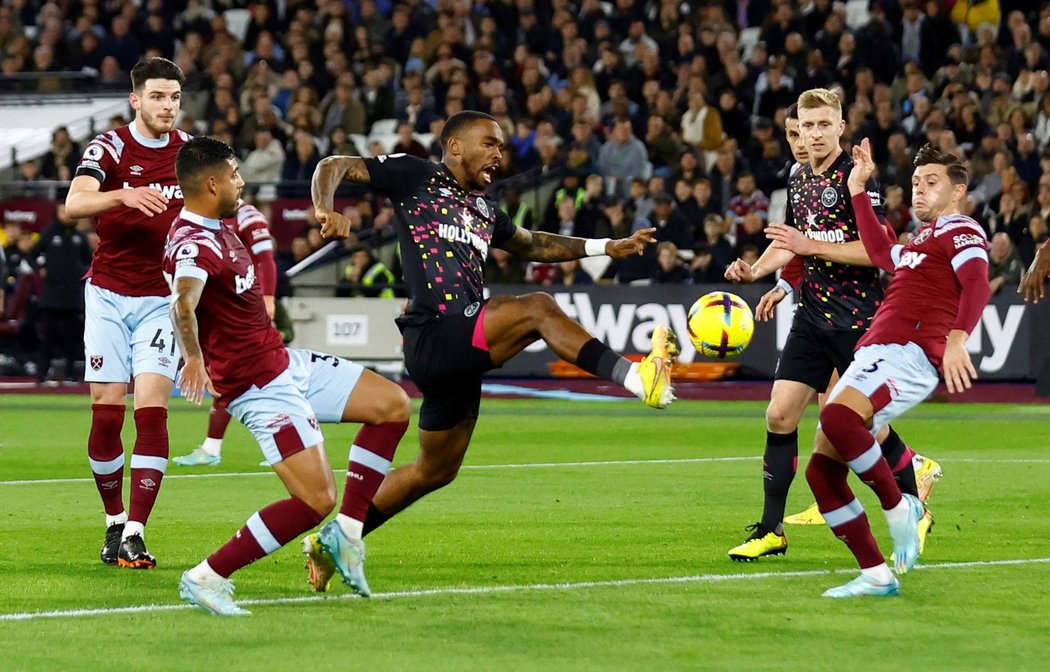 Ivan Toney poslal Brentford do vedení