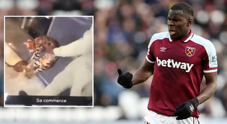 Ostuda parťáka Čechů ve WHU: Zouma nakopl kočku, klub ho odsoudil