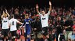 Robin van Persie zdraví fanoušky Arsenalu, pro které byl ještě nedávno miláčkem číslo jedna