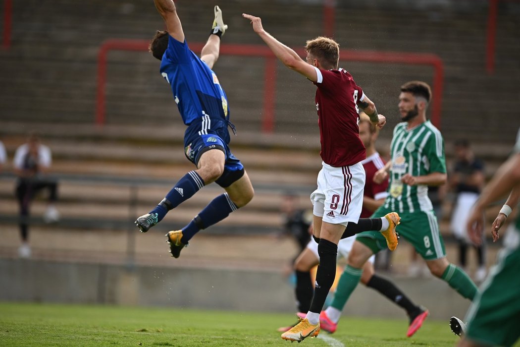 Ladislav Krejčí starší poslal Spartu v úvodu utkání do vedení 1:0