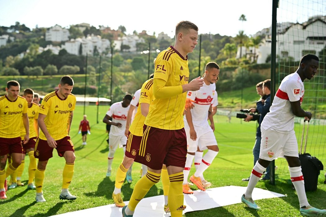 Fotbalisté Sparty nastupují k přípravnému zápasu s bundesligovým Stuttgartem