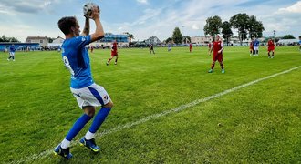 Slovácko zdolalo Trenčín, Baník nasázel sedm gólů a Zbrojovka padla