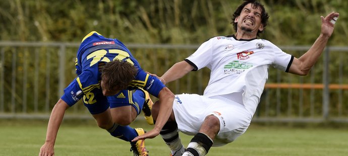 Fotbalisté Hradce Králové vyhráli v přípravě nad Jihlavou 2:1.