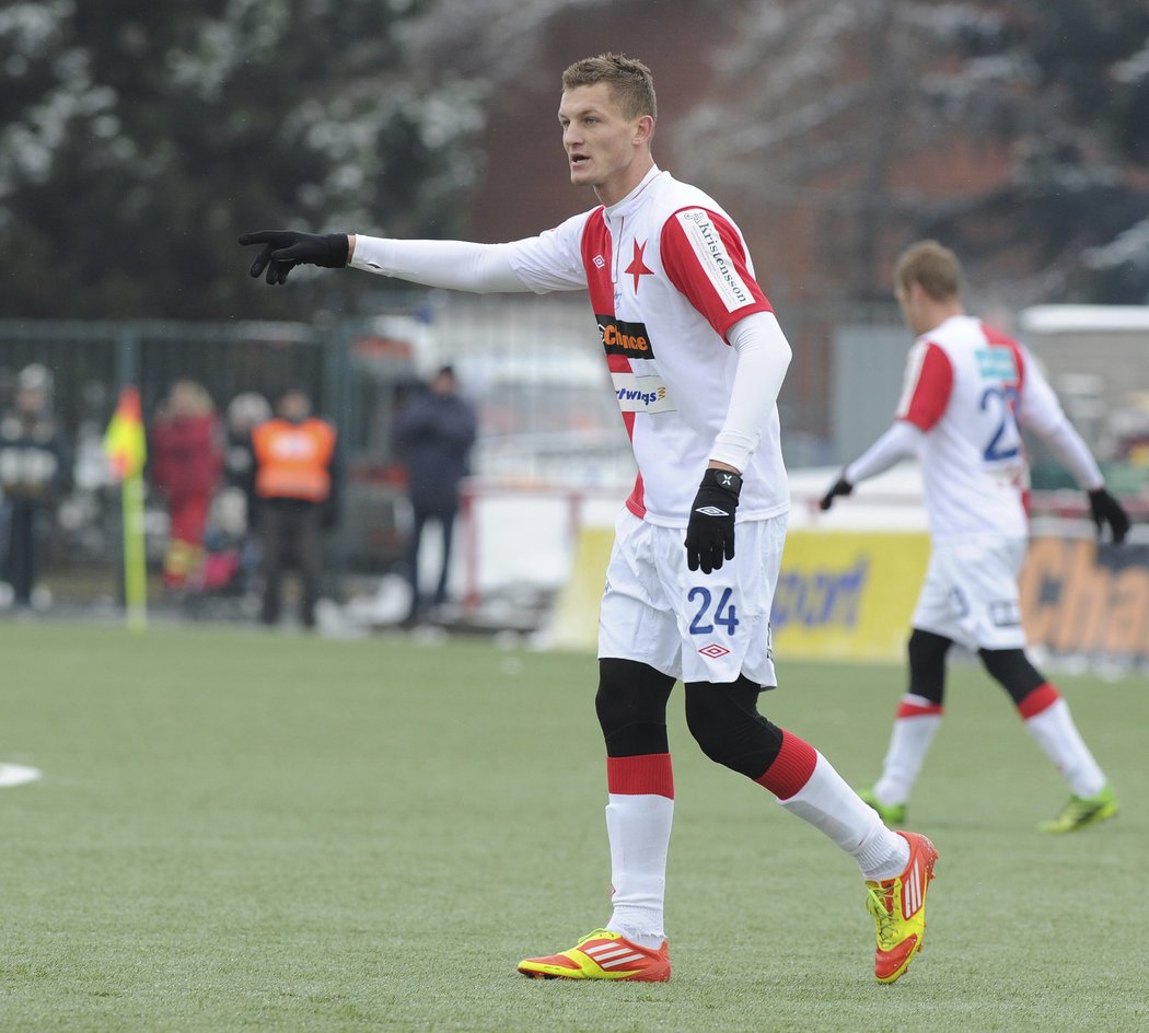 Tomáš Necid za Slavii už nastoupil během španělského soustředění, zápas s Viktorií Žižkov pro něj byl ale domácí premiérou