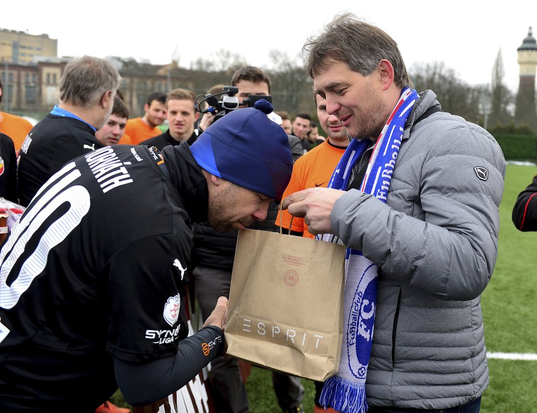 Copak jsem to dostal? Pavel Horváth si dočasný návrat do plzeňského dresu náramně užíval.