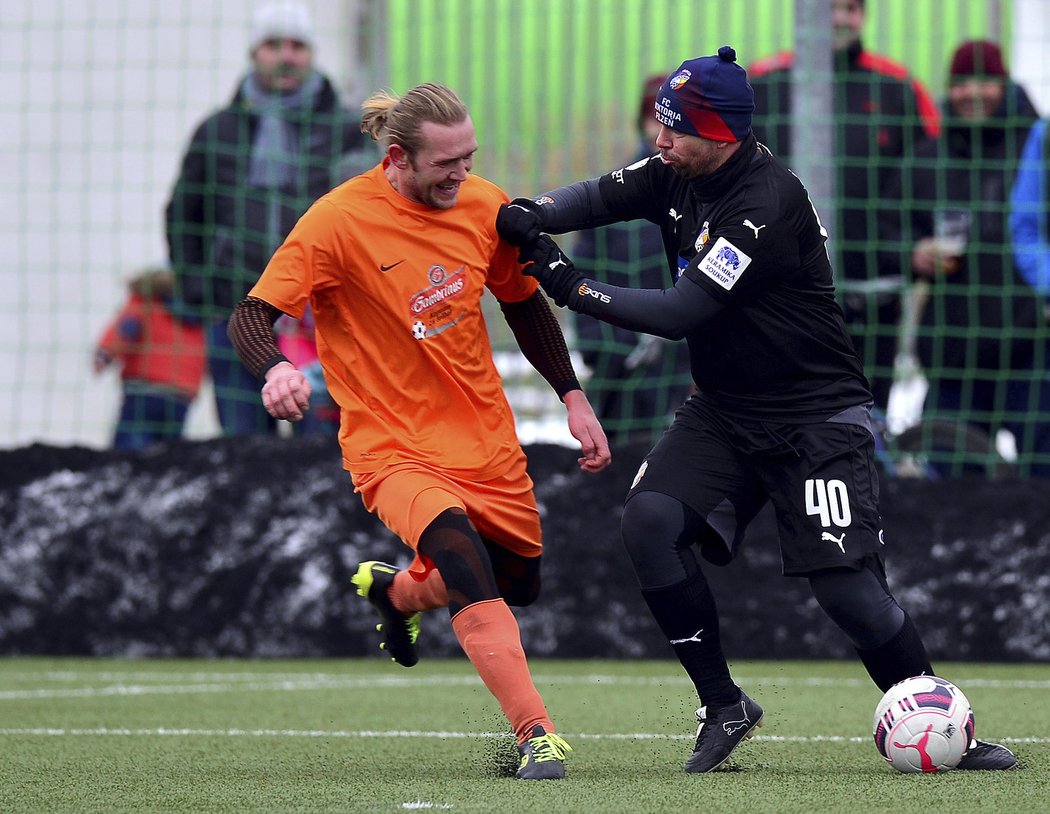 Pavel Horváth si zahrál na stoperu a Sokolu Puklice daroval penaltu