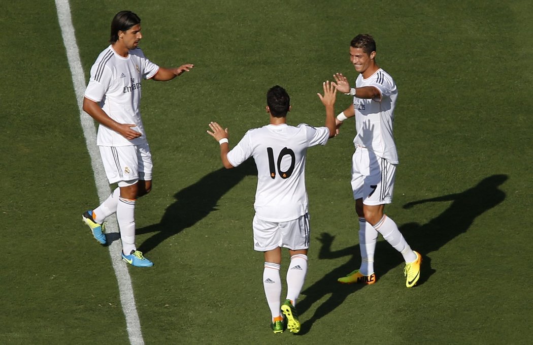 Radost Realu Madrid poté, co Bílý balet vstřelil druhý gól do sítě Evertonu