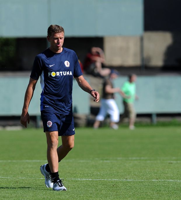 Sparťanský trenér Martin Hašek Sparťanský trenér Martin Hašek