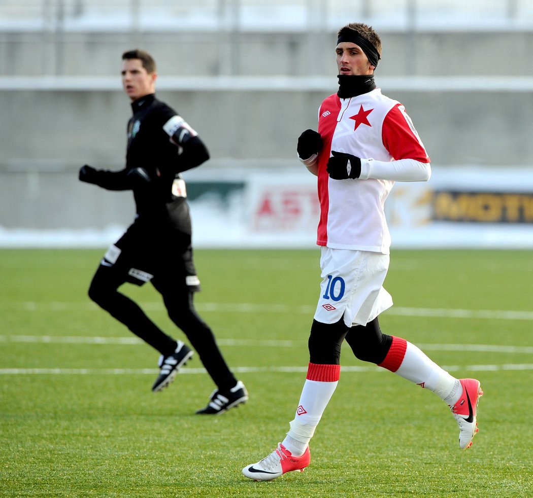 Martin Fenin v zápase zimního turnaje Tipsport liga proti Jablonci