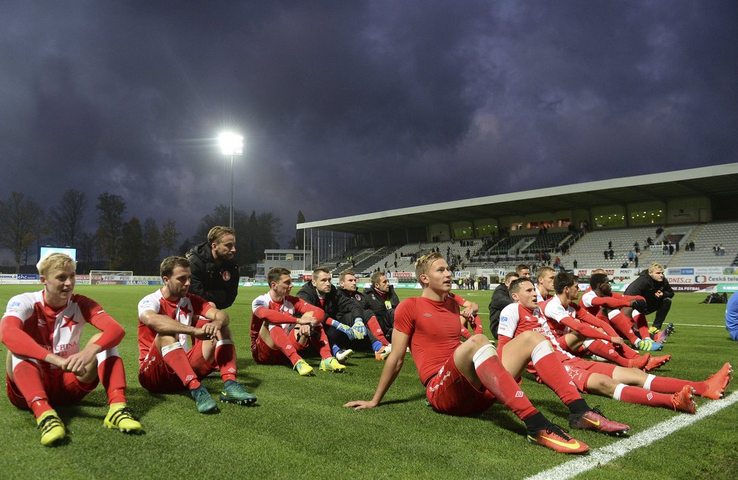 Po utkání si sešívaní vyslechli děkovačku fanoušků