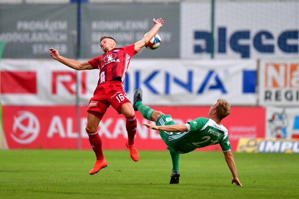 Bolestivý souboj Lukáše Pokorného s Jakubem Yunisem