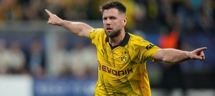 Liga mistrů ONLINE: Dortmund - PSG 1:0. Mbappé trefuje tyč