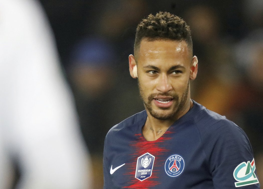 Neymarův přestup do Barcelony padl. Brazilec tak zůstává nadále v PSG