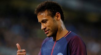 Neymara prý nebaví liga. Na zápas PSG byl zraněný, v repre se "vyléčil"