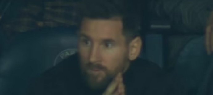 Lionel Messi zůstal po gólu na tribuně chladný