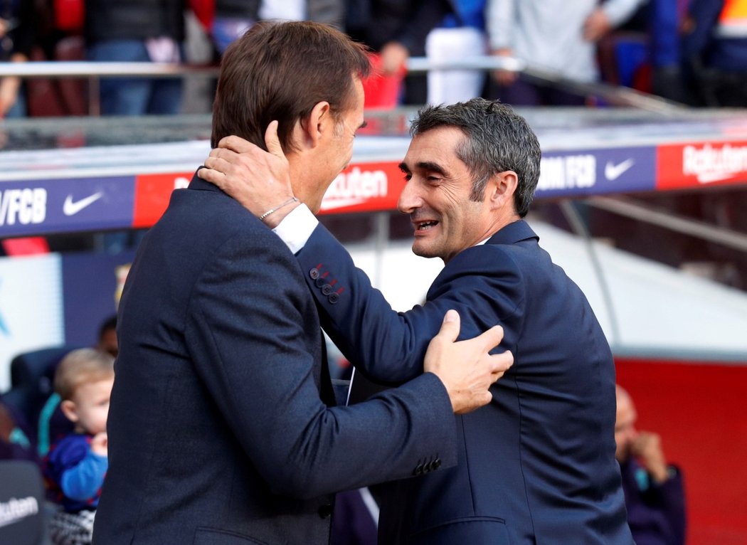 Trenéři velkých rivalů Ernesto Valverde a Julen Lopetegui se pozdravili před startem El Clásika