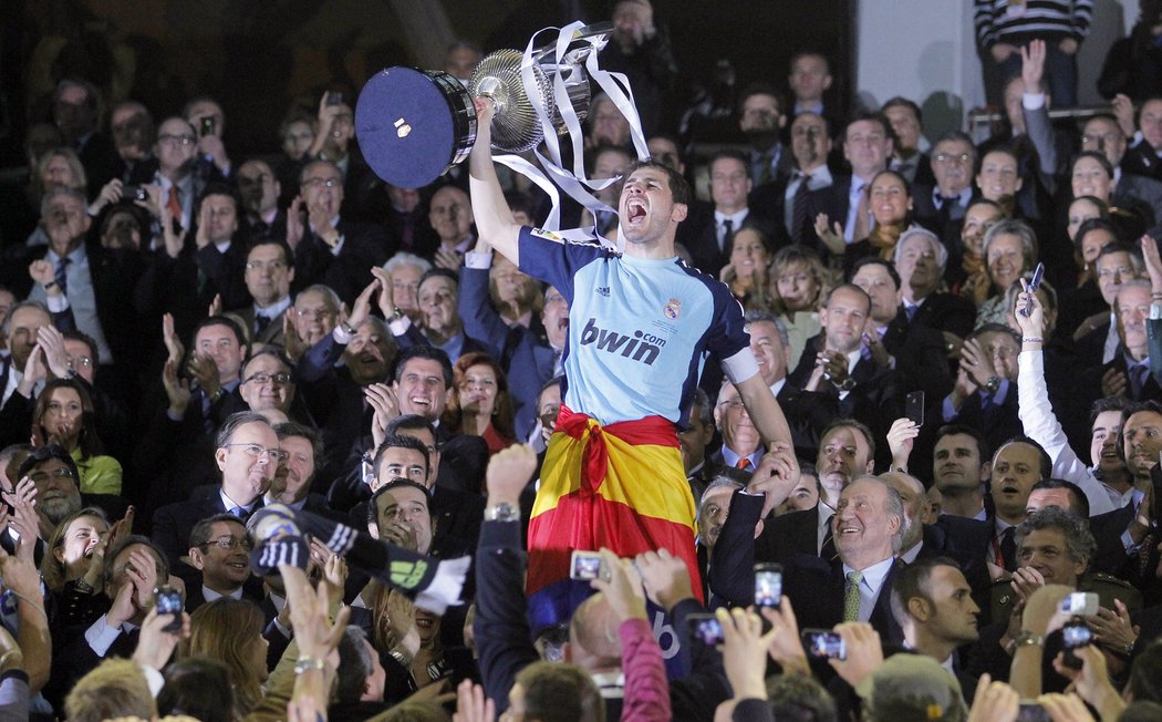 Casillas s vytouženým pohárem