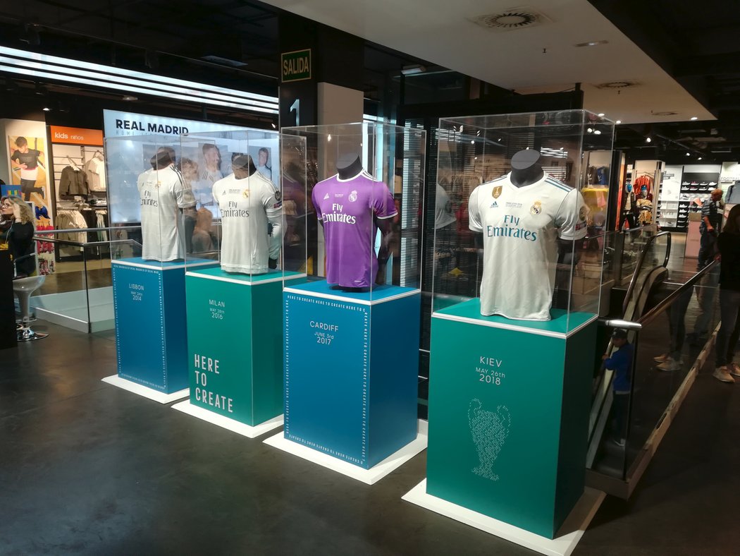 Fanshop Realu Madrid na stadionu Santiago Bernabéu