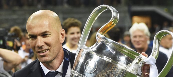 Zinedine Zidane vyhrál s Realem Ligu mistrů jako hráč, asistent i trenér
