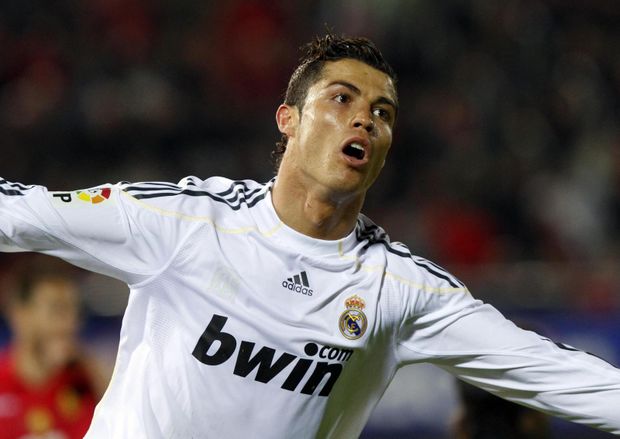 Ronaldo se raduje z branky. Ronaldo se raduje z branky.