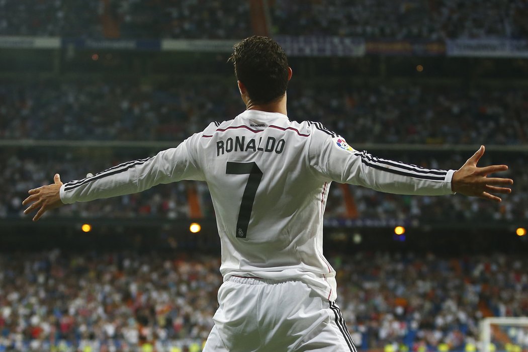 Cristiano Ronaldo ve chvíli, kdy nastřílel hattrick v dresu Realu Madrid