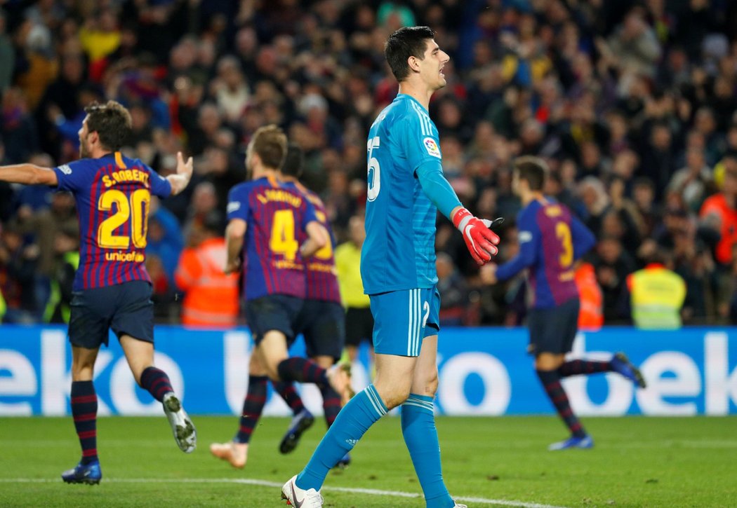 Brankář Realu Madrid v duelu proti Barceloně inkasoval hned pětkrát