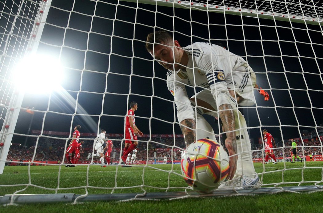 Sergio Ramos proti Gironě proměnil penaltu a vstřelil 56. gól v La Lize