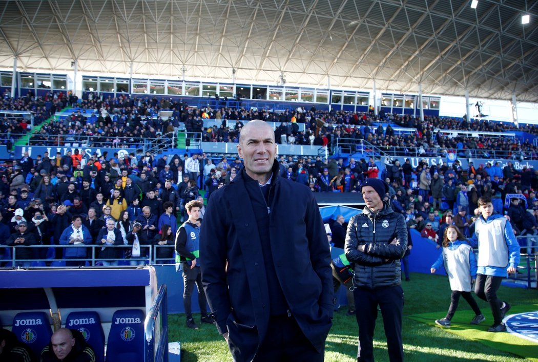 Trenér Realu Madrid Zinedine Zidane při utkání s Getafe