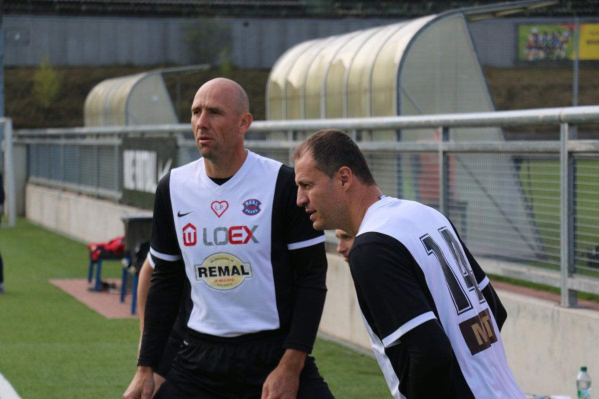 Bývalý český reprezentant Jan Koller nastoupil za fotbalový tým osobností Real Top Praha