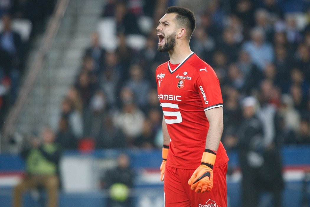 Reprezentační brankář Tomáš Koubek v dresu franczouského Stade Rennes