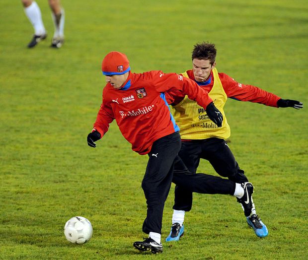 Marek Matějovský (vlevo) a Martin Fillo během tréninku fotbalové reprezentace. Marek Matějovský (vlevo) a Martin Fillo během tréninku fotbalové reprezentace.