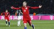 Jamie Vardy se raduje z prvního reprezentačního gólu