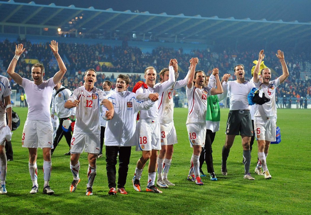 Hráči si vychutnávají radost z postupu na mistrovství Evropy