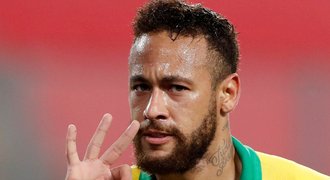 Blíž k Pelému! Neymar dal za Brazilce hattrick a přeskočil Ronalda
