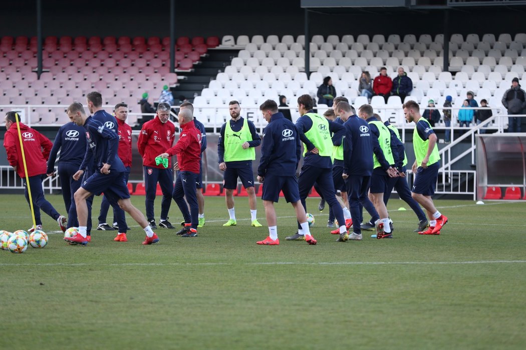 Trénink české fotbalové reprezentace před duelem kvalifikace EURO 2020 s Anglií a přípravným zápasem s Brazílií