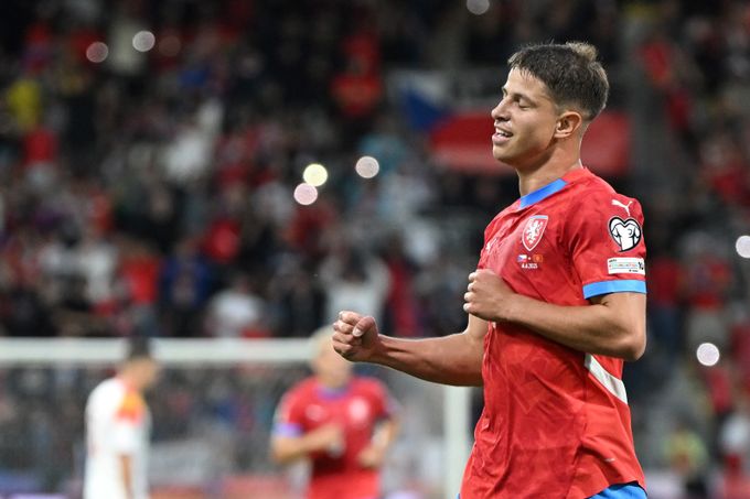 ONLINE: Česko - Kosovo. V sestavě Hložek, Sojka či Bucha. Silná obrana, chytá Horníček ONLINE: Česko - Kosovo. V sestavě Hložek, Sojka či Bucha. Silná obrana, chytá Horníček