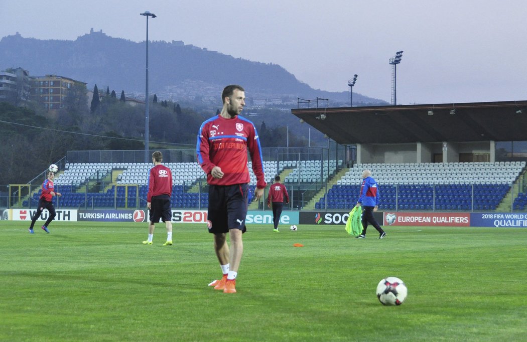 Josef Hušbauer při tréninku před kvalifikačním zápasem se San Marinem