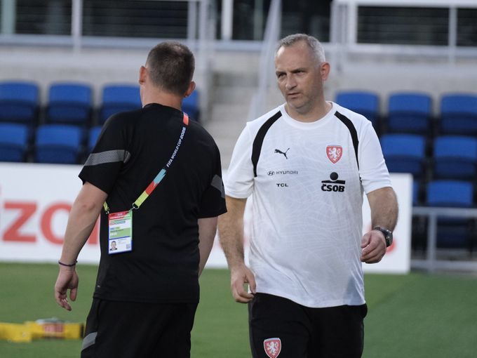 Fyzioterapeut repre po Koreji: Kluci byli smutní, ale podle dat to zvládli. Co chce zlepšit? Fyzioterapeut repre po Koreji: Kluci byli smutní, ale podle dat to zvládli. Co chce zlepšit?