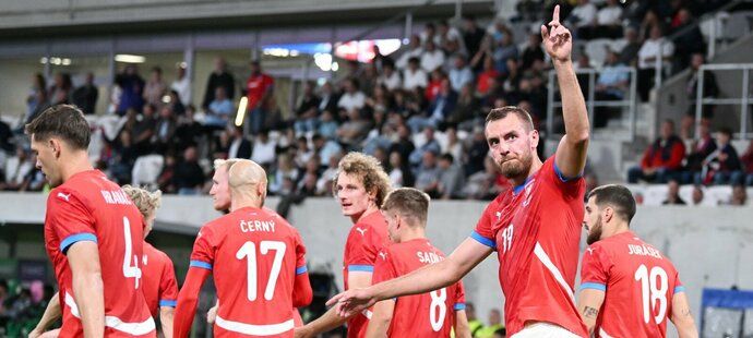 Tomáš Chorý oslavuje gól proti Saúdské Arábii