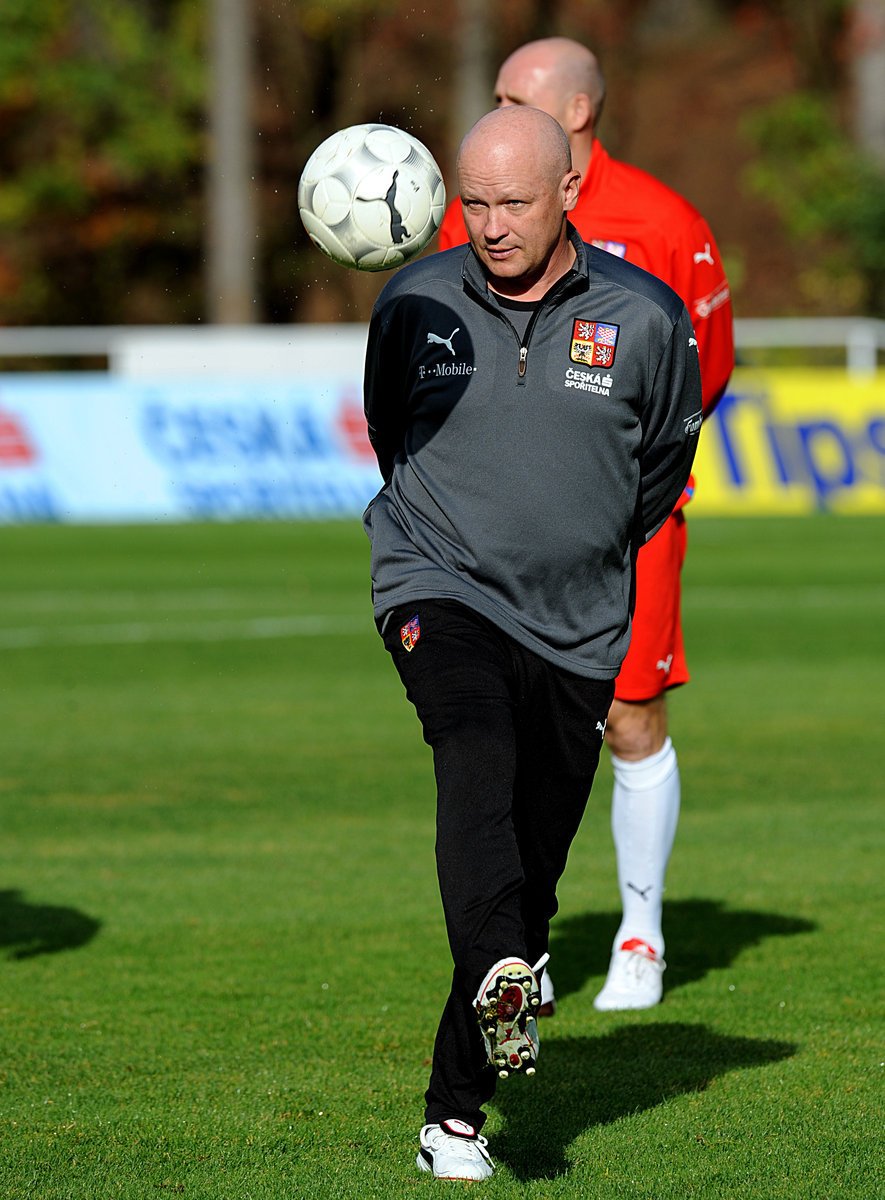 Kouč Ivan Hašek při tréninku v Kunovicích