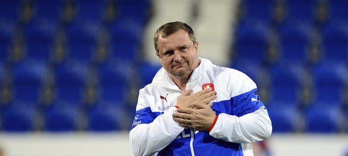 Dojatý Pavel Vrba děkuje plzeňským fanouškům za přivítání na reprezentačním tréninku